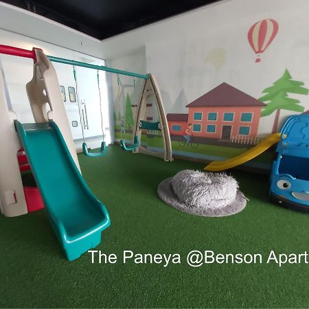 The Paneya @Benson Apartment Сурабая Екстериор снимка