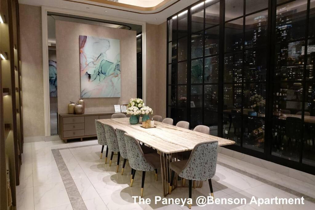 The Paneya @Benson Apartment Сурабая Екстериор снимка