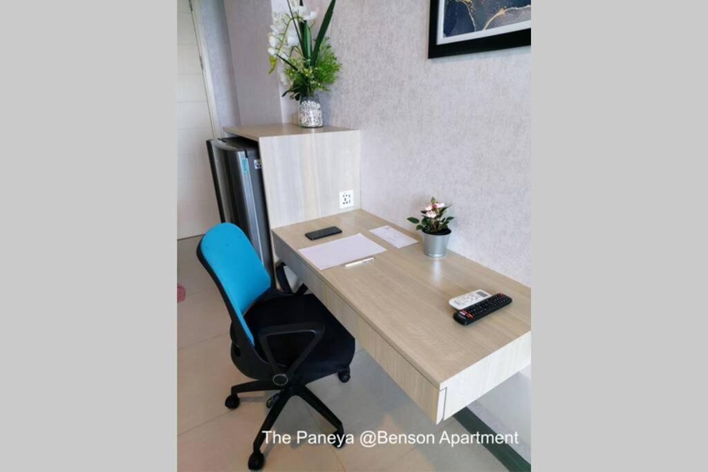 The Paneya @Benson Apartment Сурабая Екстериор снимка