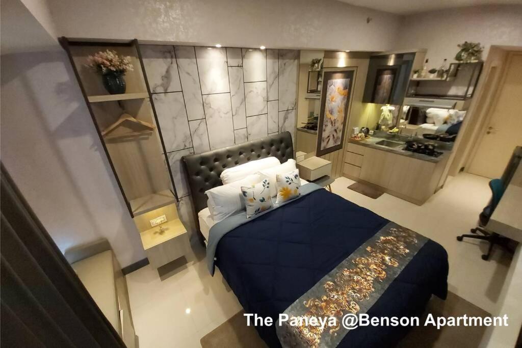The Paneya @Benson Apartment Сурабая Екстериор снимка