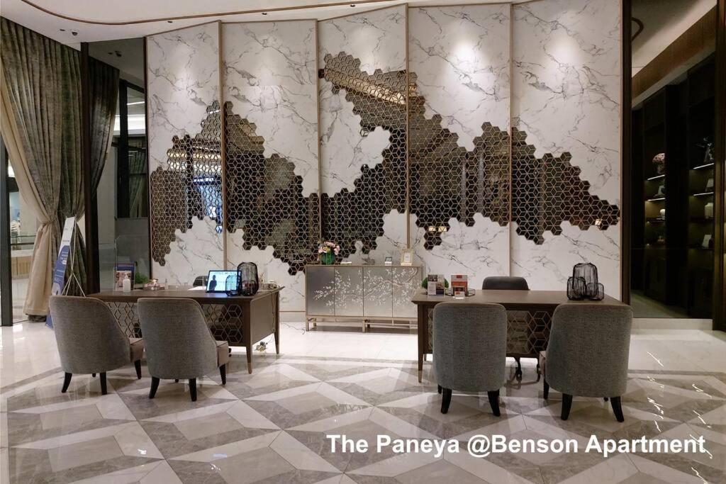 The Paneya @Benson Apartment Сурабая Екстериор снимка