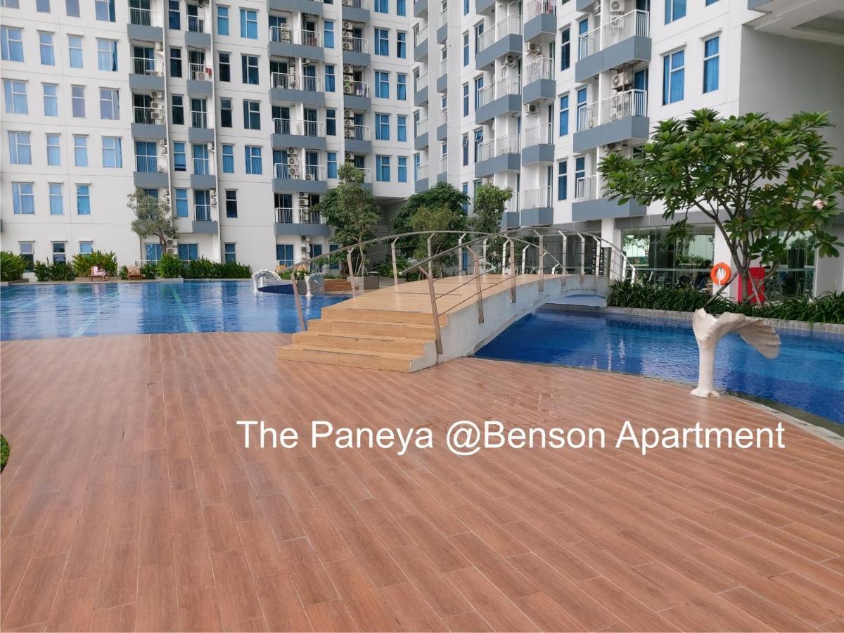The Paneya @Benson Apartment Сурабая Екстериор снимка
